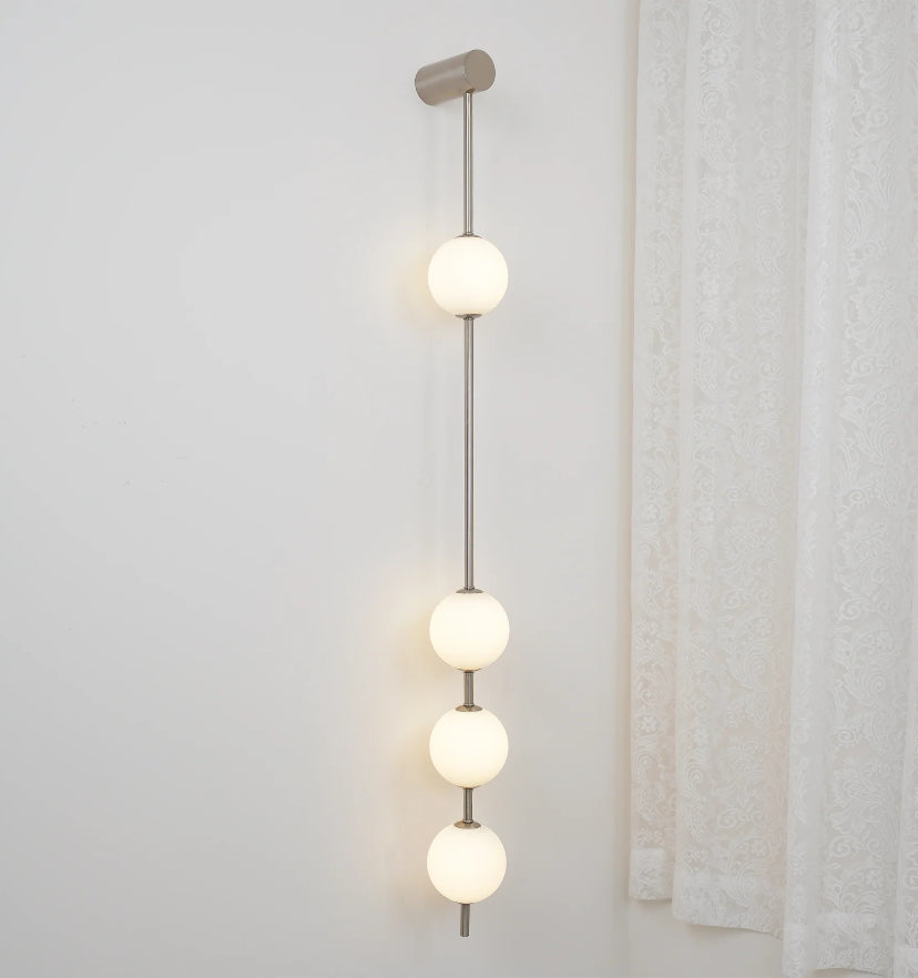 Vertical Balls Wall Lamp - Yiarolight