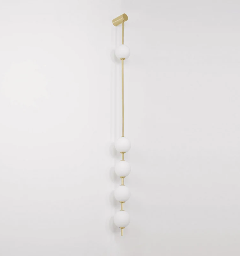 Vertical Balls Wall Lamp - Yiarolight