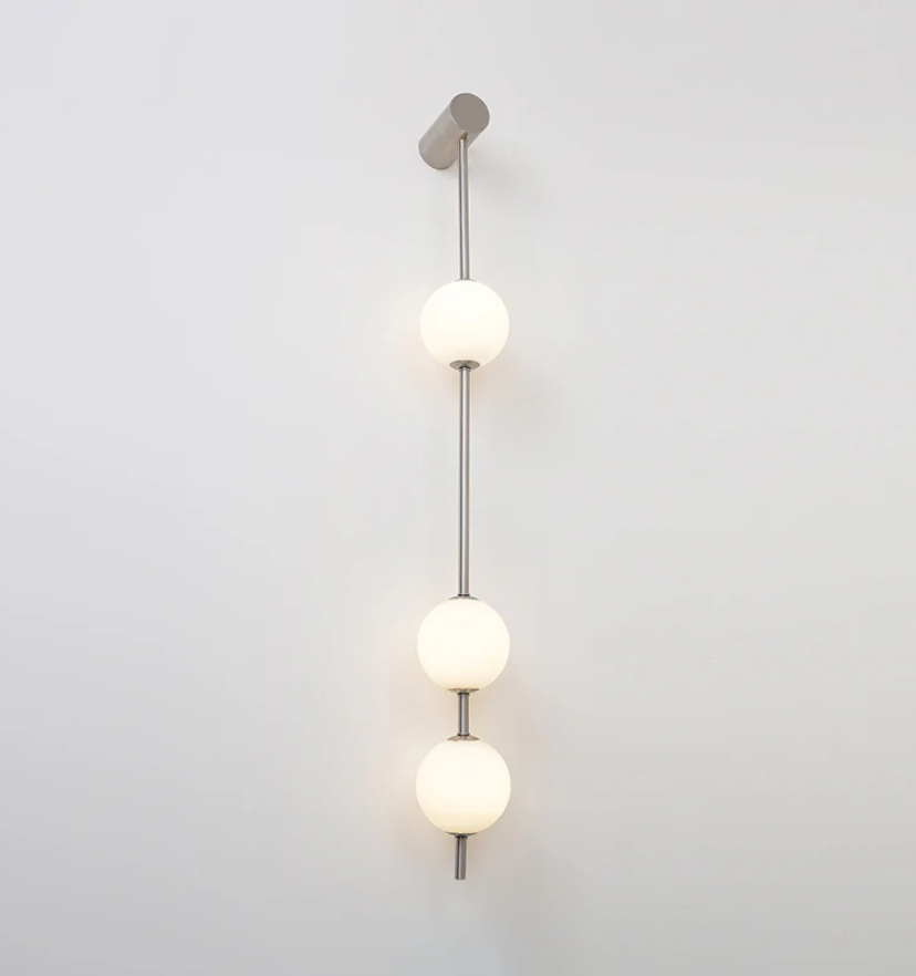 Vertical Balls Wall Lamp - Yiarolight