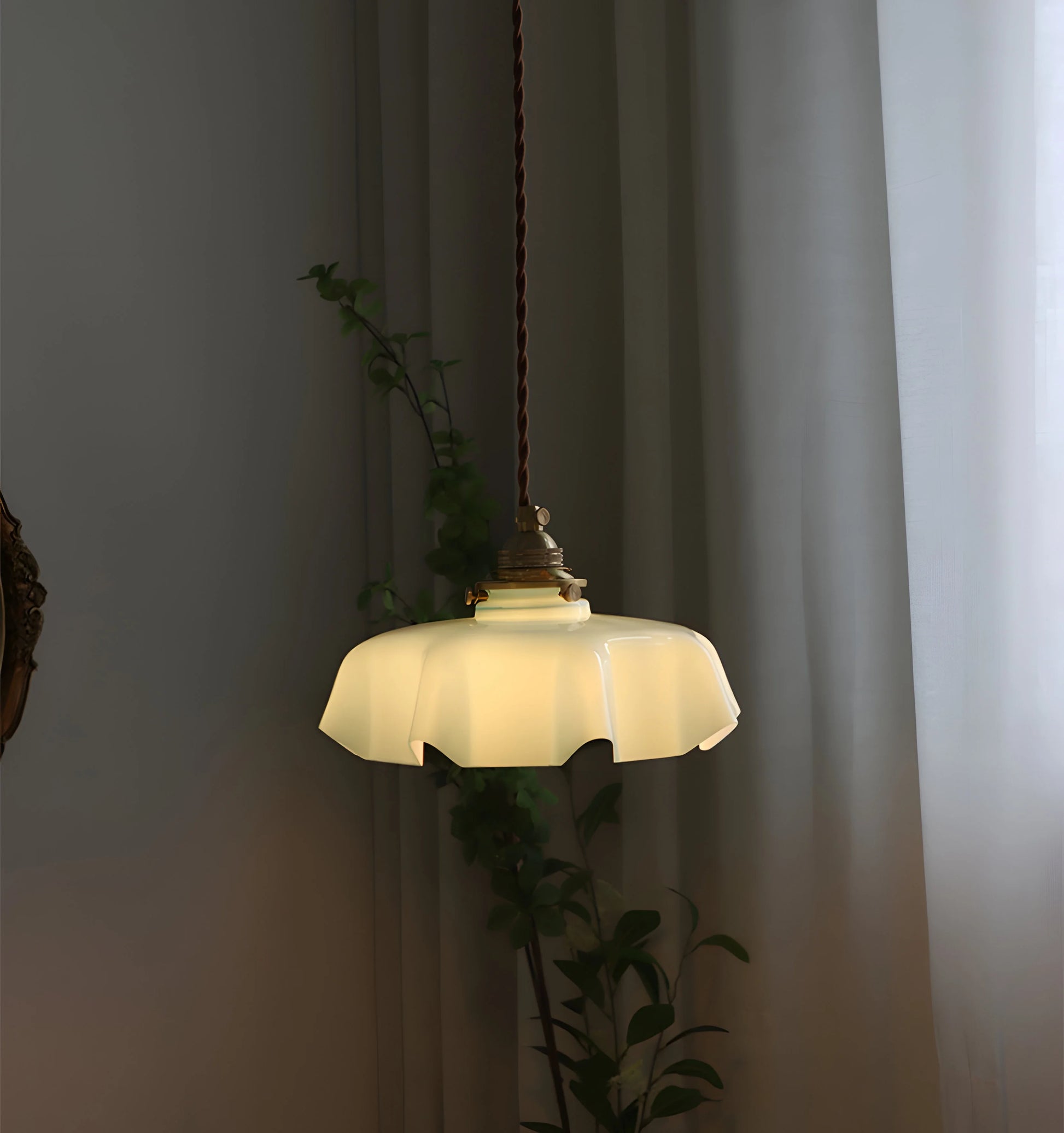 French Flower Pendant Light - Yiarolight