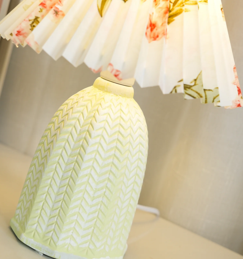 Vintage Pleated Table Lamp - Yiarolight