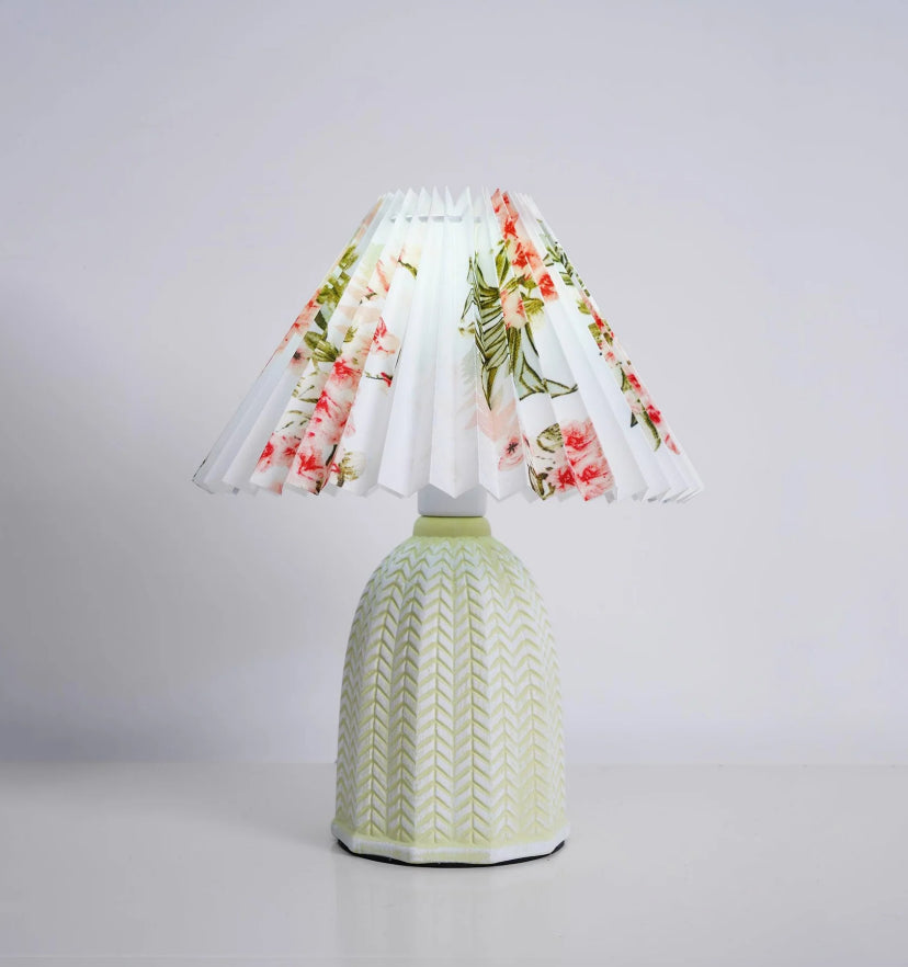 Vintage Pleated Table Lamp - Yiarolight