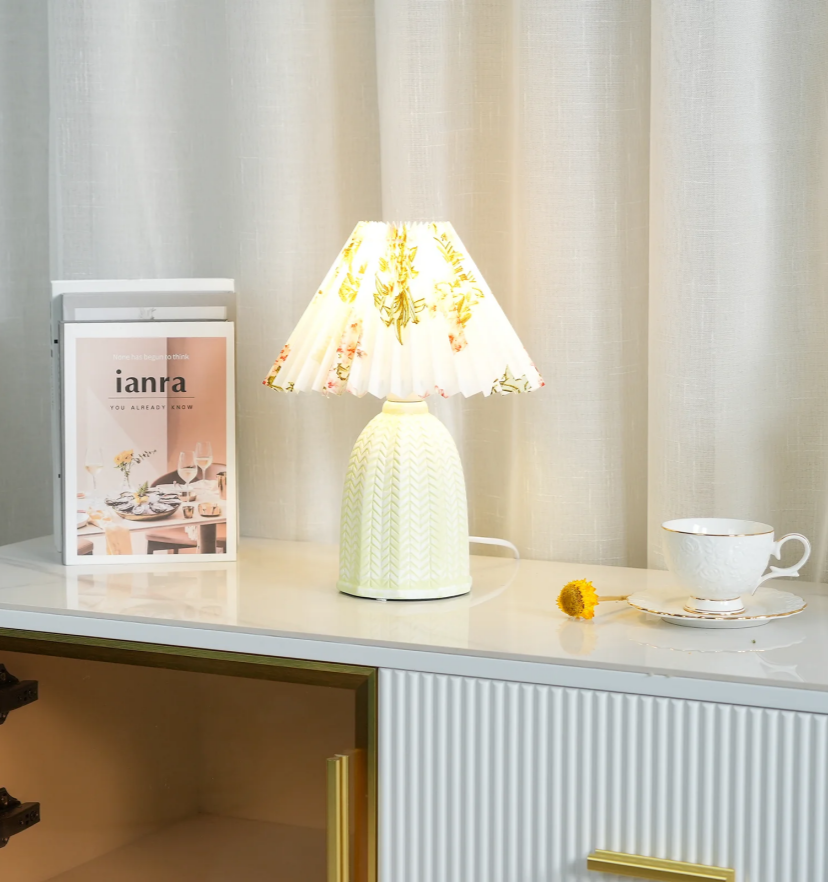 Vintage Pleated Table Lamp - Yiarolight