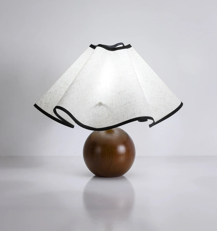Wavecrest Table Lamp - Yiarolight