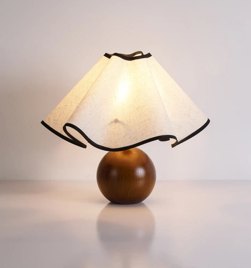 Wavecrest Table Lamp - Yiarolight