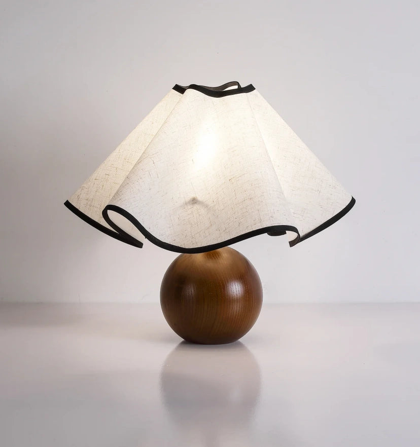 Wavecrest Table Lamp - Yiarolight