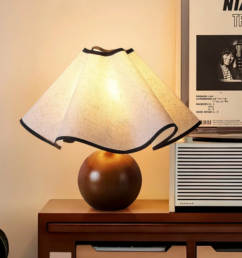 Wavecrest Table Lamp - Yiarolight