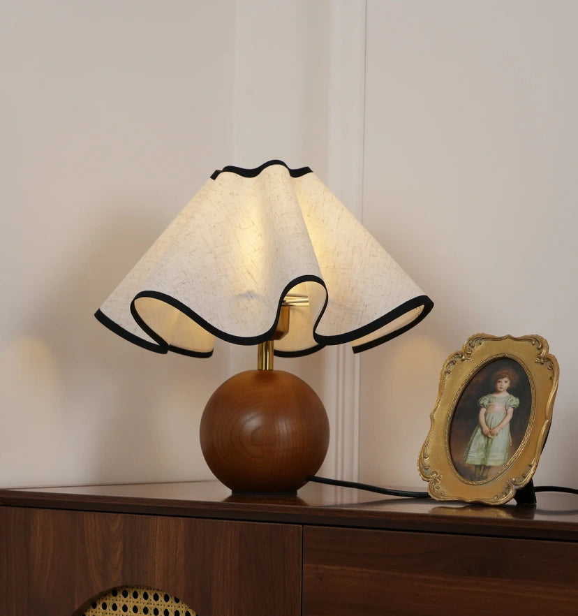 Wavecrest Table Lamp - Yiarolight