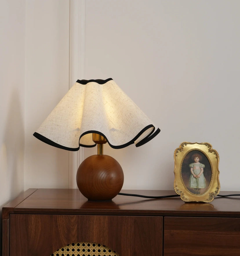 Wavecrest Table Lamp - Yiarolight