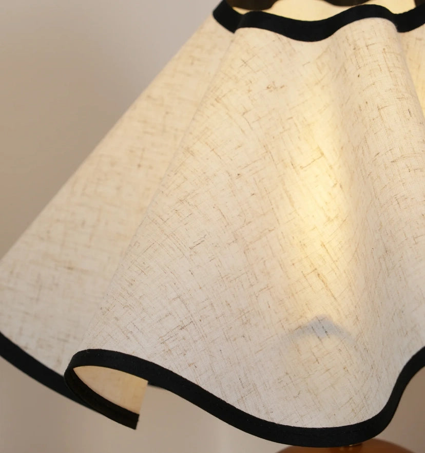 Wavecrest Table Lamp - Yiarolight
