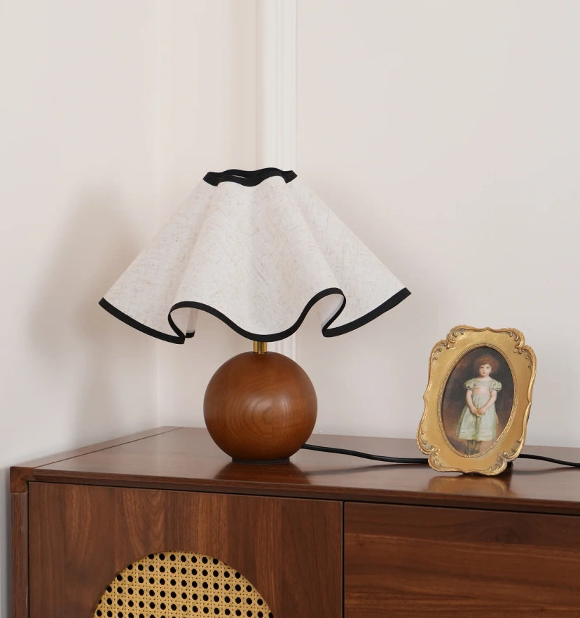 Wavecrest Table Lamp - Yiarolight