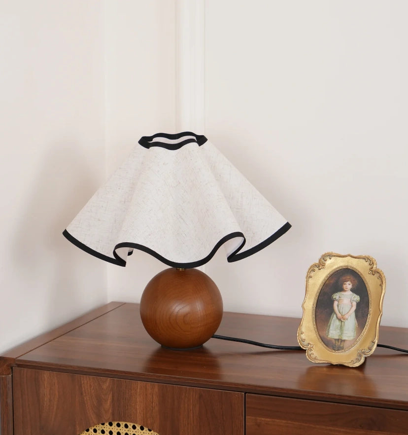 Wavecrest Table Lamp - Yiarolight