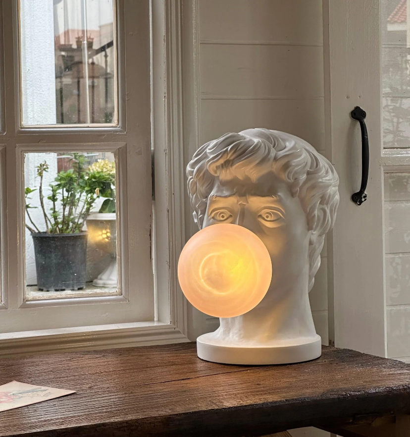Wonder Table Lamp - Yiarolight