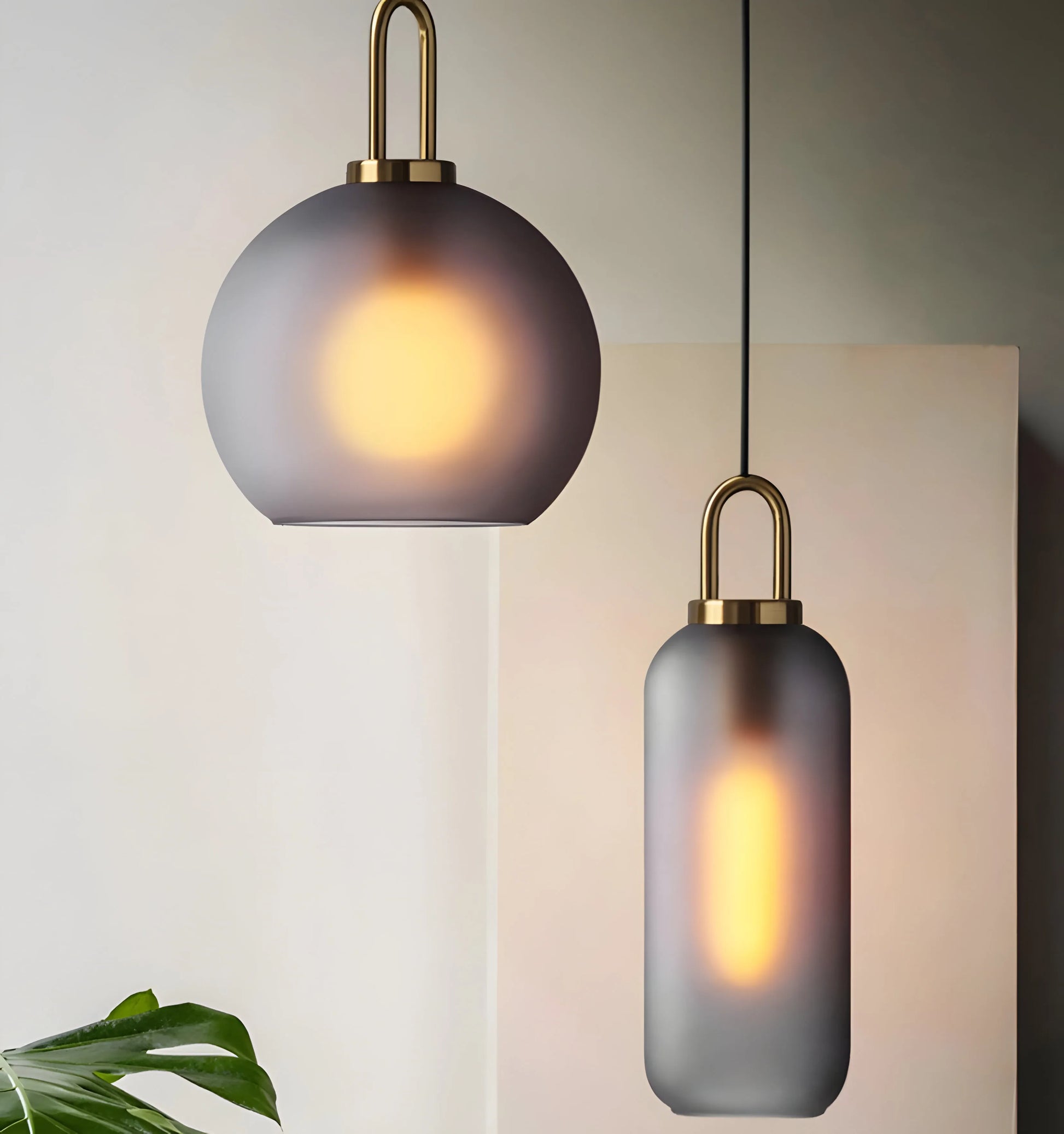 Pendulum Glass Pendant Lamp - Yiarolight