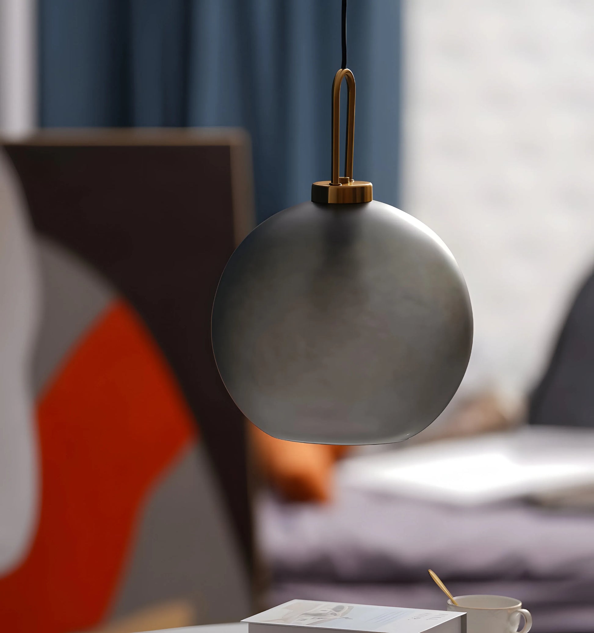Pendulum Glass Pendant Lamp - Yiarolight