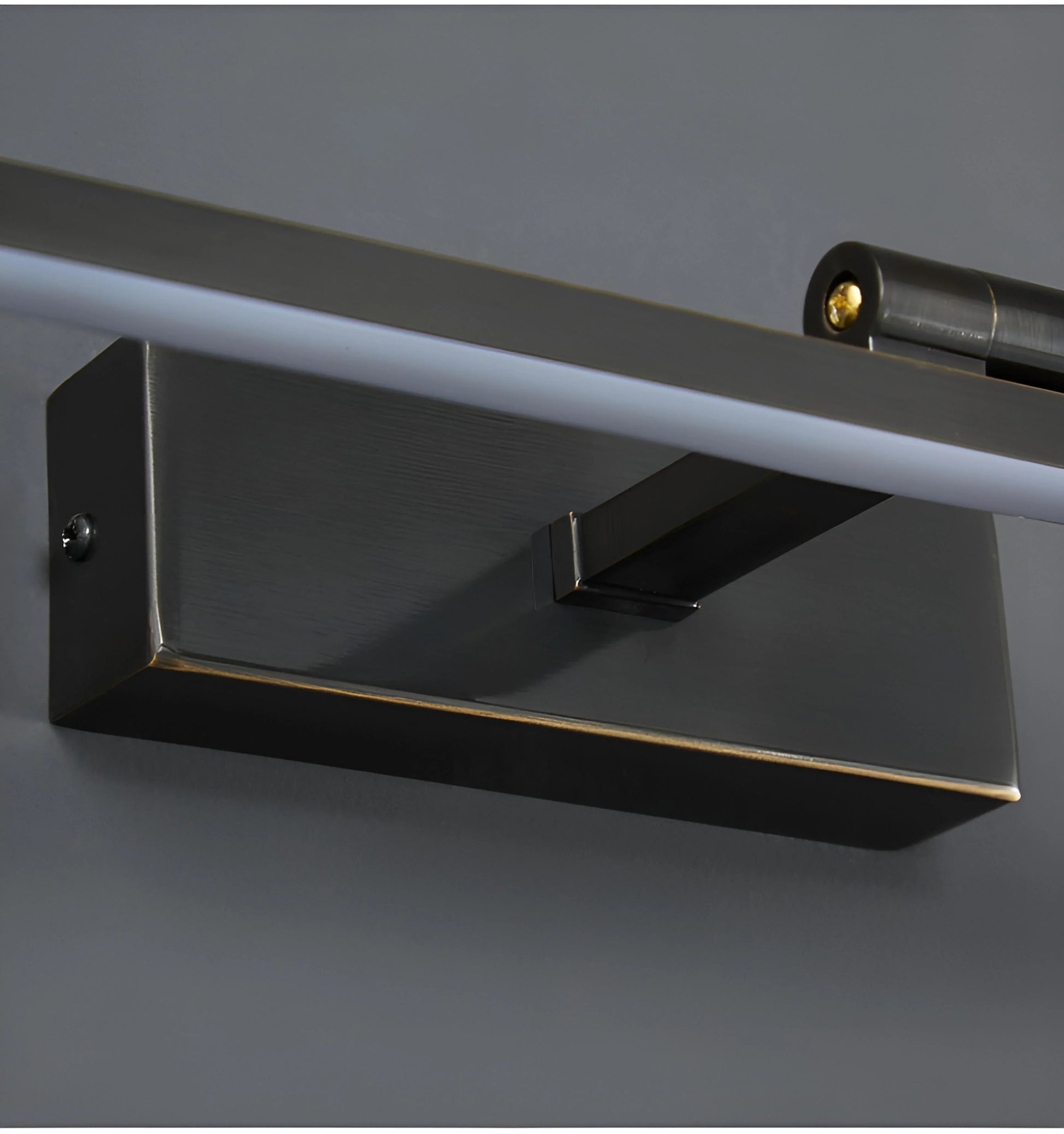 Scandinavian Minimalist Vanity Light - Auraolight